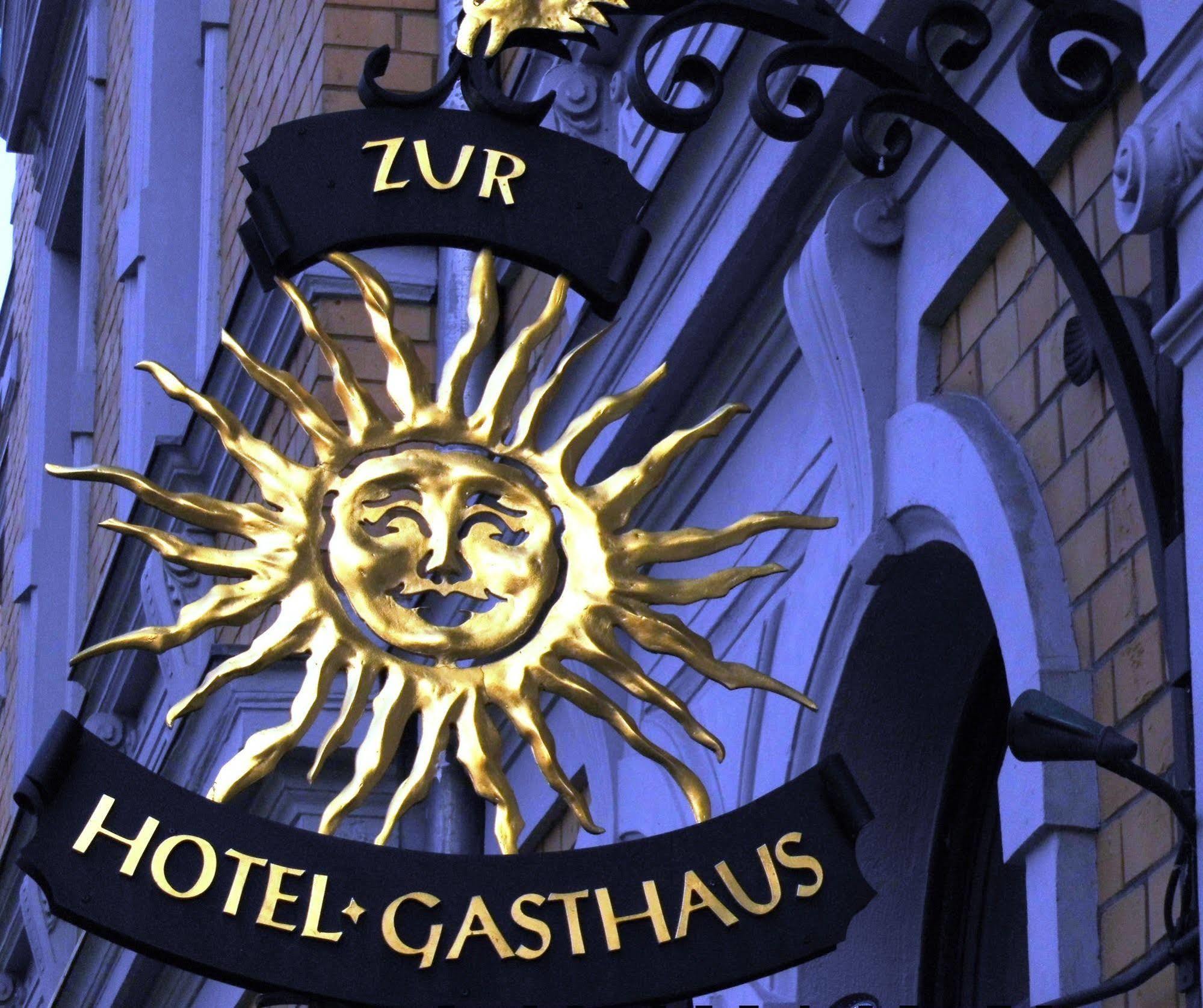 Hotel Zur Sonne ไวมาร์ ภายนอก รูปภาพ